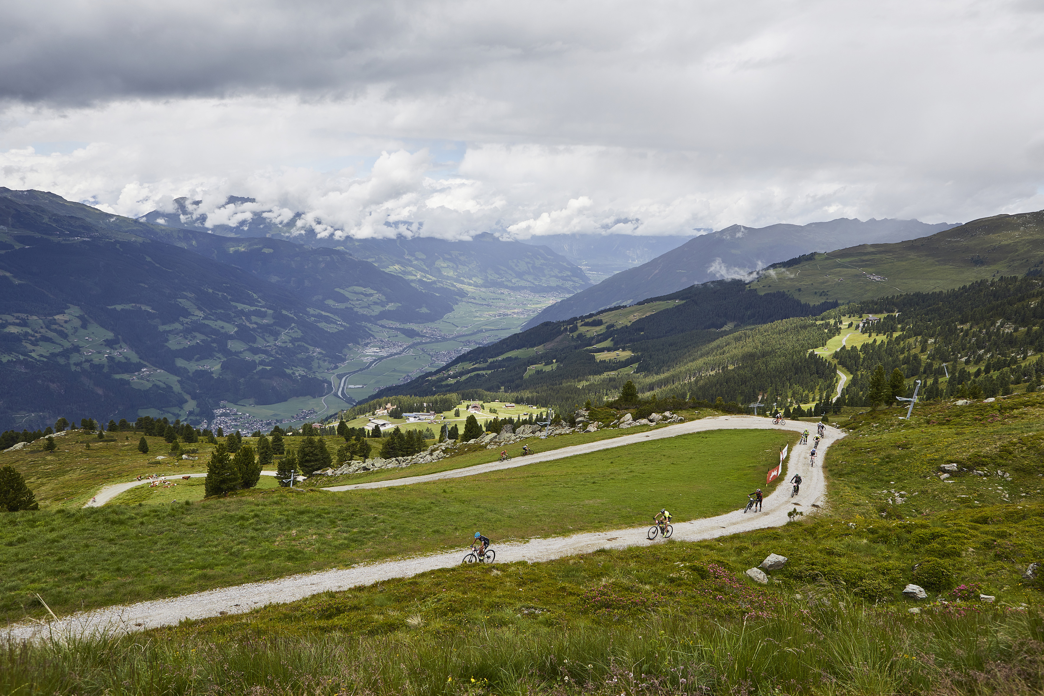 Triathlove-Triathlon-Blog-Zillertal-Bike-Challenge-Start-Mountainbike-Rennen-Panorama